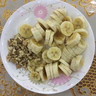 香蕉核桃零食杯的做法步骤：4