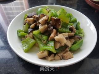 香菇炒柿椒的做法步骤：6