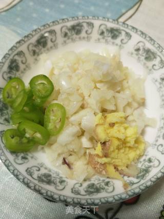 不一样的手撕茄子????????的做法步骤：2