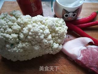 花菜烧肉的做法步骤：2