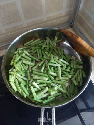 番茄炒豇豆的做法步骤：3