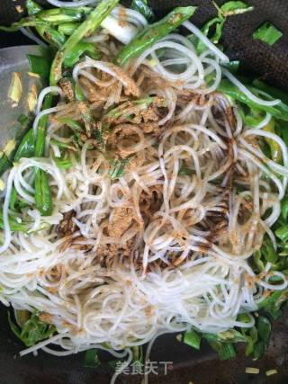青椒炒粉条的做法步骤：6