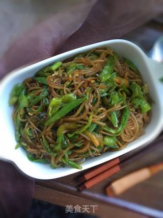 青椒炒粉条的做法步骤：9