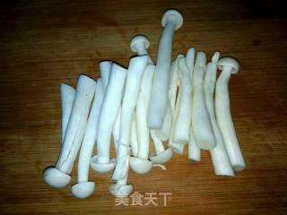 酱香杂菇的做法步骤：1