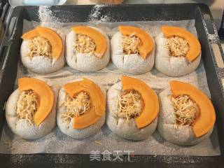 烤金瓜面包的做法步骤：16