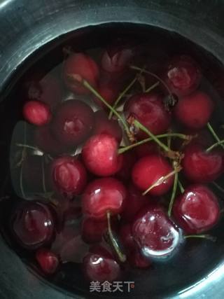 车厘子芒果汁的做法步骤：2