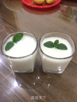 香蕉奶昔的做法步骤：3