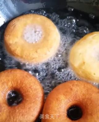 甜甜圈的做法步骤：7