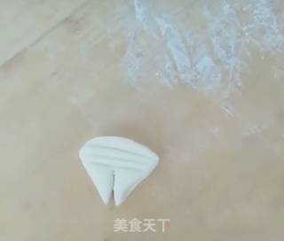 猪蹄花卷的做法步骤：8