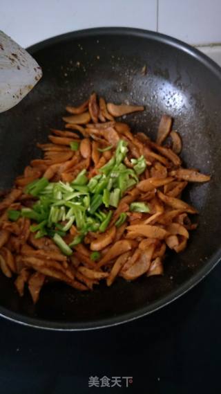 炒萝卜干的做法步骤：5