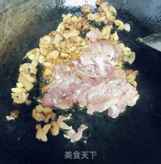 香干炒肉的做法步骤：3