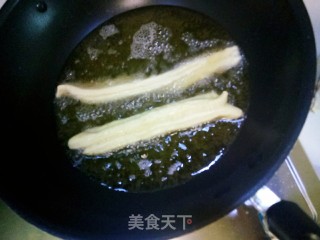 自制油条的做法步骤：7