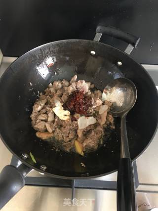 红烧排骨的做法步骤：9
