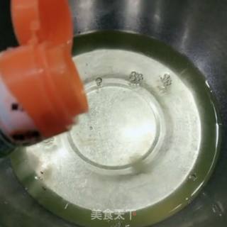 戚风蛋糕卷的做法步骤：7