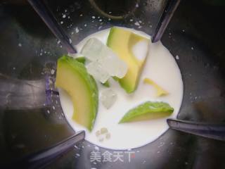 百香果牛油奶昔的做法步骤：5
