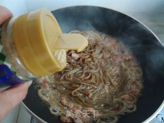 芹菜炒粉的做法步骤：13