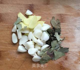 麻辣小龙虾的做法步骤：2