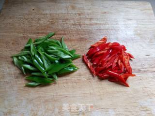 双椒木耳炒肉片的做法步骤：3