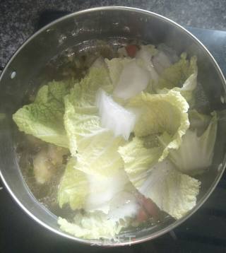 大白菜芋头肉丸汤的做法步骤：10