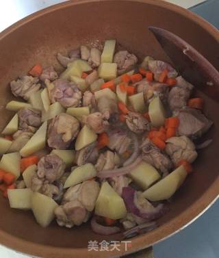 香菇滑鸡焖饭的做法步骤：5