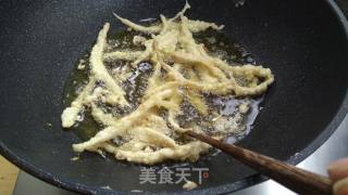 炸素鱼的做法步骤：4