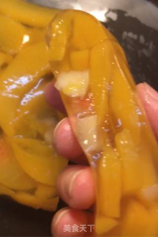 黄桃果冻的做法步骤：7