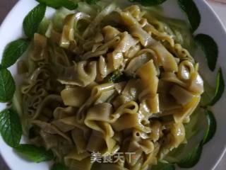 绿色凉皮的做法步骤：11