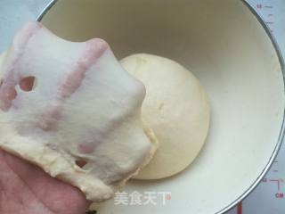 牛奶面包卷的做法步骤：8