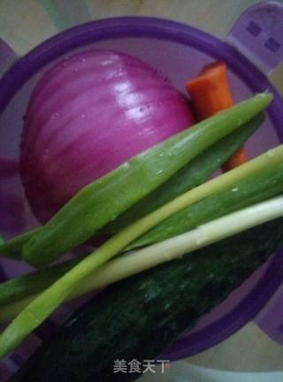 两个鸡蛋的炒饭的做法步骤：2