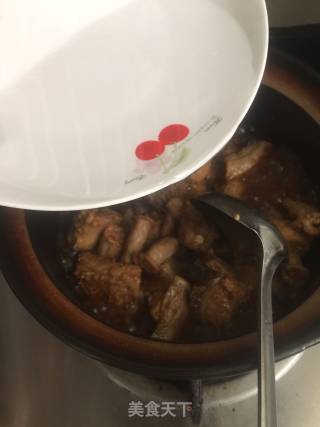 小肠焖排骨的做法步骤：6