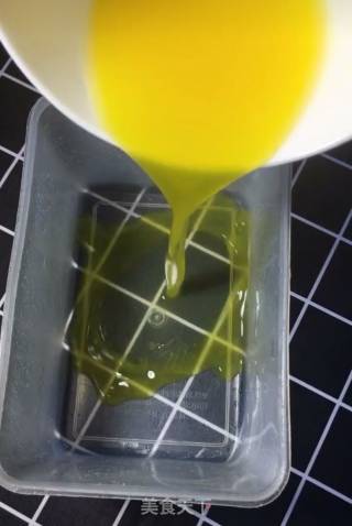 芒果牛奶千层底的做法步骤：6