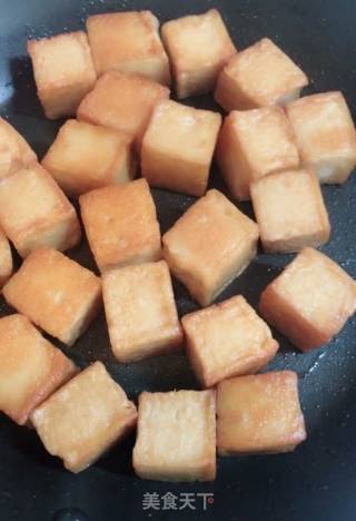 香煎鱼豆腐的做法步骤：2