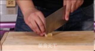 蒜泥白肉的做法步骤：1