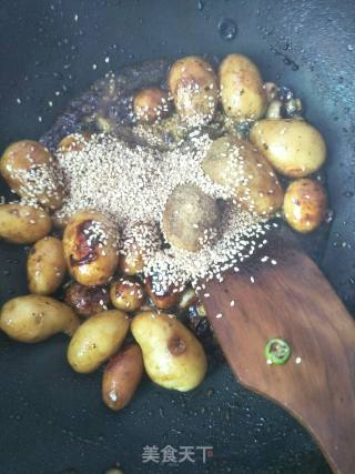 糖醋土豆的做法步骤：7