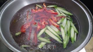 菠萝芦笋炒肉的做法步骤：4