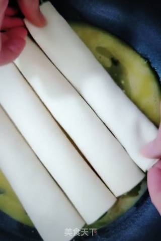 鸡蛋蔬菜卷的做法步骤：6