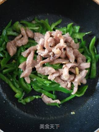 青椒肉丝的做法步骤：6