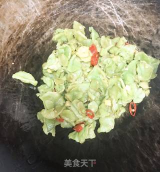 家常炒干莴苣的做法步骤：4