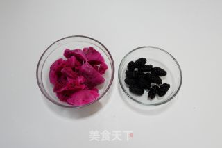 火龙果桑葚汁的做法步骤：2