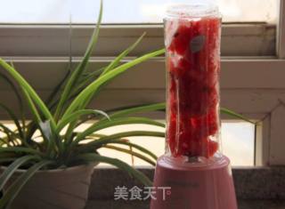 夏日清凉必备饮品—西瓜汁的做法步骤：4