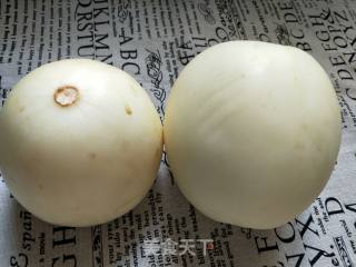 鲜榨甜瓜汁的做法步骤：1