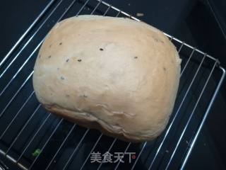 超松软黑芝麻土司的做法步骤：1