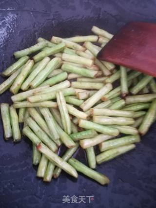 甜豆角炒肉的做法步骤：6
