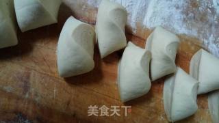 花样豆沙包的做法步骤：3