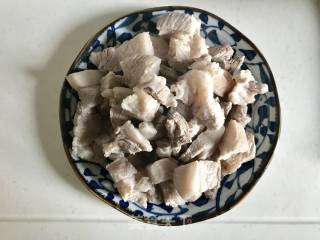 小土豆烧肉的做法步骤：3