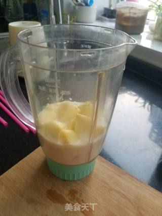 苹果香蕉奶昔的做法步骤：2