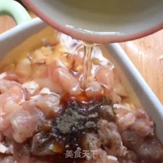 宫保鸡丁的做法步骤：4