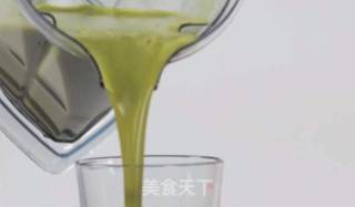 香菜热带水果奶昔的做法步骤：3