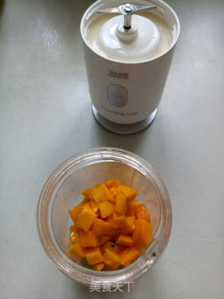 夏日清凉饮品～芒果糯米小丸子的做法步骤：5