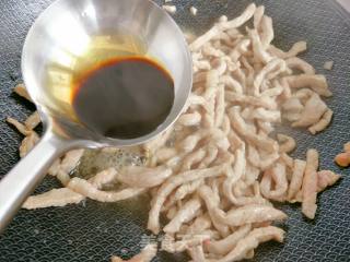 葱香肉丝的做法步骤：4